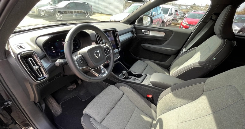 Volvo XC 40 cena 155000 przebieg: 31100, rok produkcji 2023 z Kutno małe 211